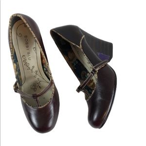 Bobbi Blu Access Brown Leather Strapped Wedge round toe Carlota gently used